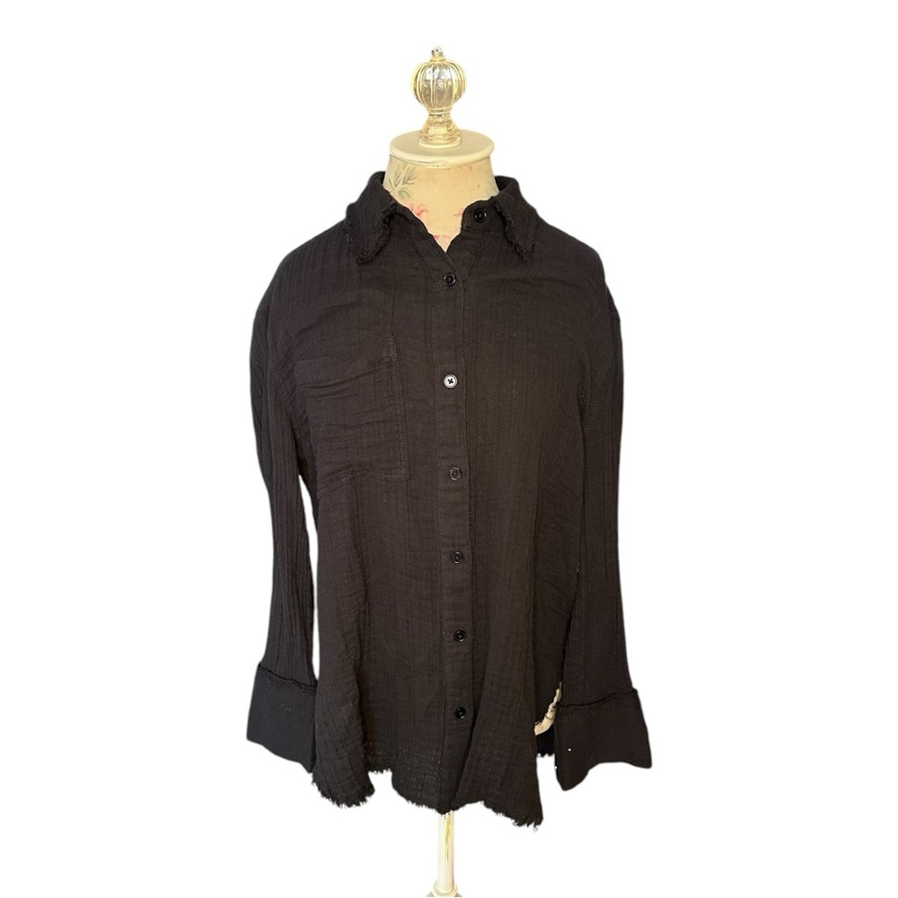 Urban Outfitters Button Down Crinkle Frayed Top – Women’s XS Petite